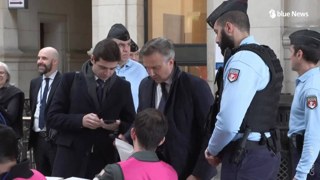 La justice française ordonne la remise en liberté de Nicolas Sarkozy.