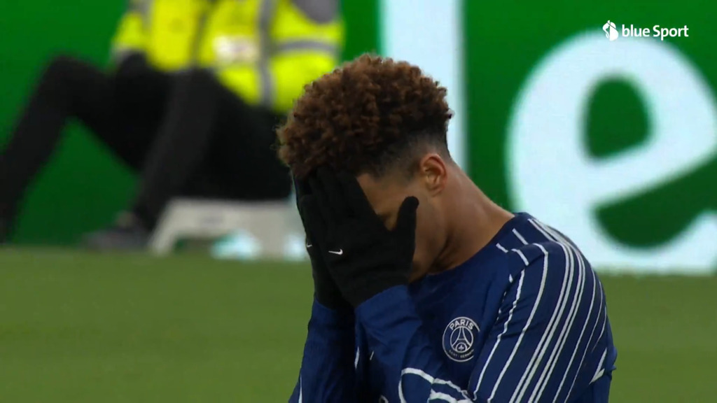 94. Minute: Doué bringt PSG um ein Haar in Führung