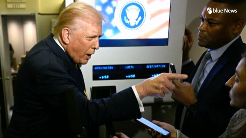 Affaire Epstein : Trump dit qu'il ne sait rien des emails récemment révélés