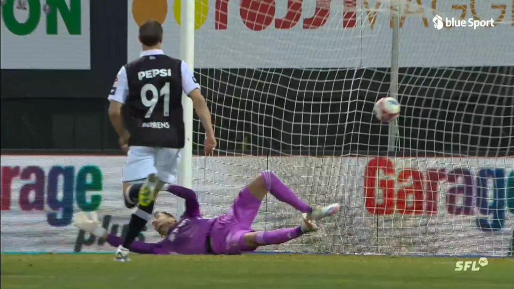 Papadopoulos hämmert Lugano in Führung