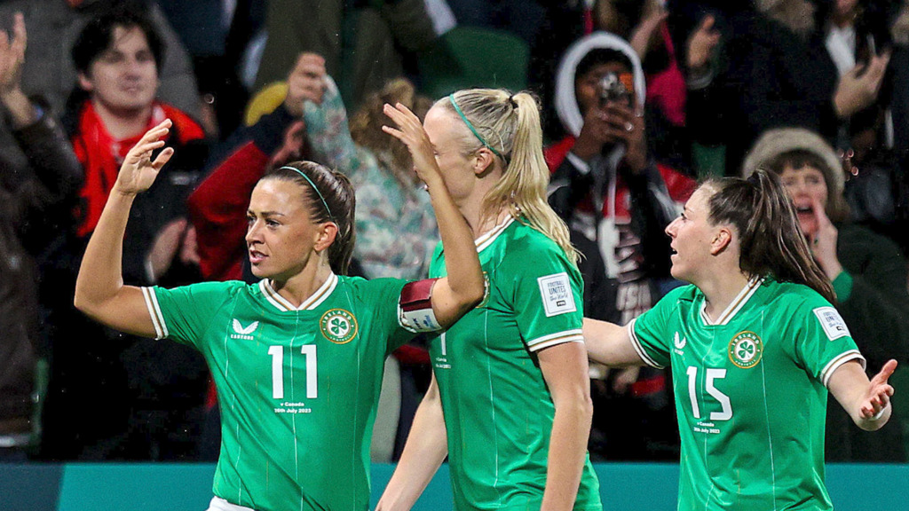 Irin McCabe verwandelt Eckball direkt