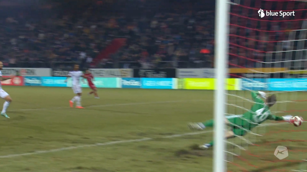 38. Minute: Omeragic mit einer starken Parade