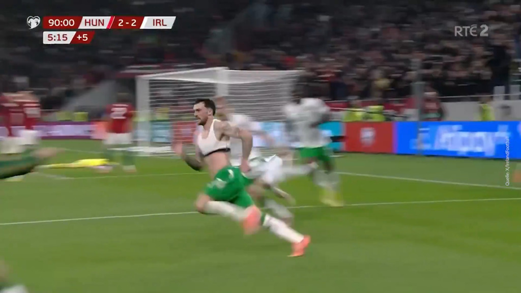 Troy Parrott lässt die Iren ausrasten