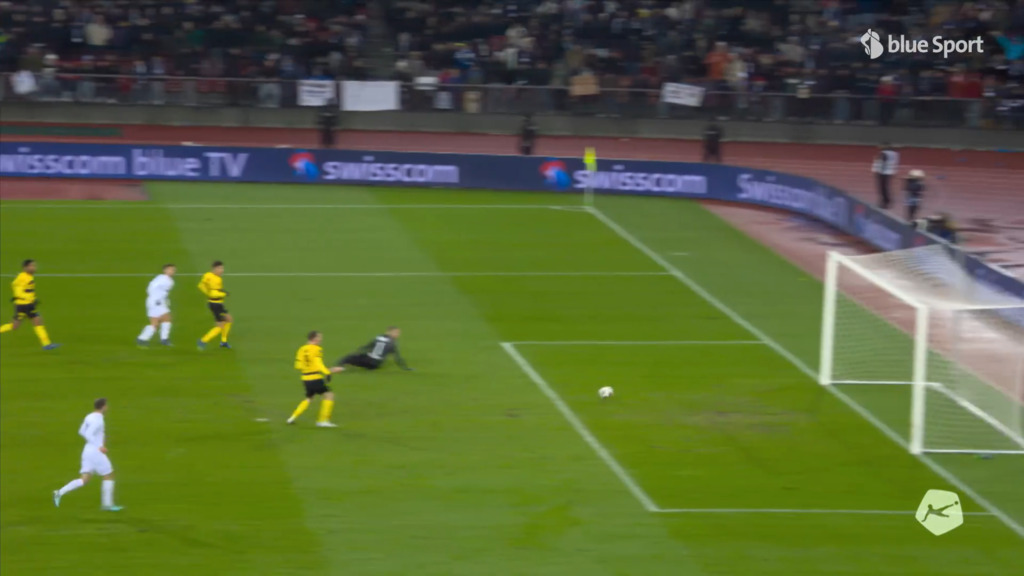 90. Minute: Krasniqi macht den Sack zu