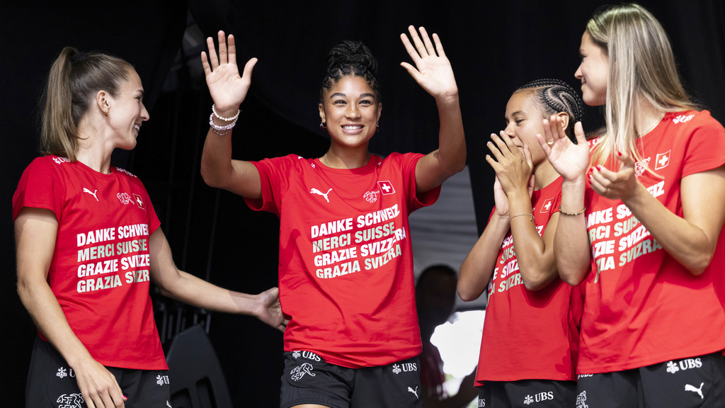 Euro 2025 : l'équipe de Suisse à l'honneur à Berne