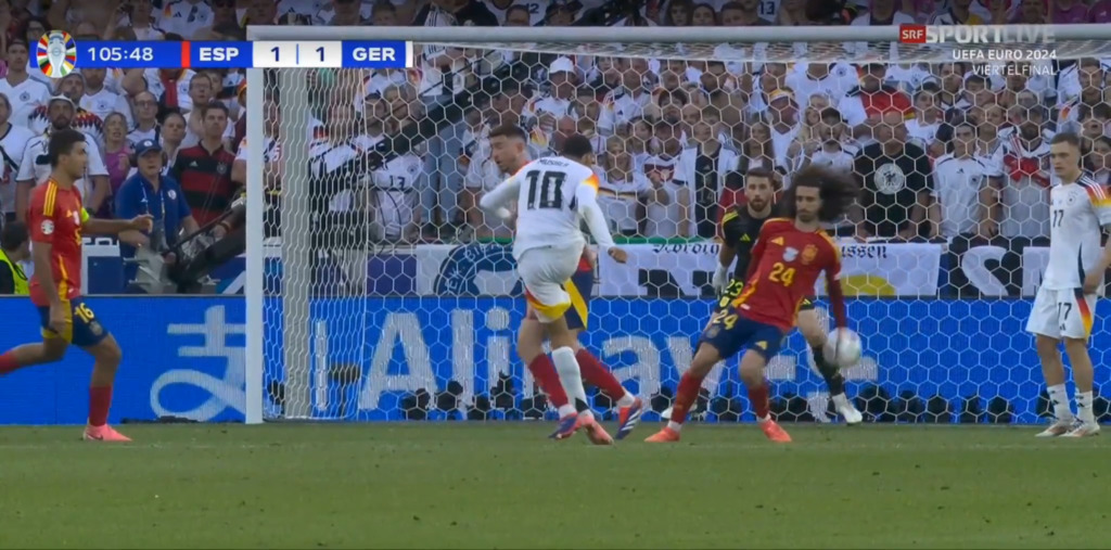 Die Deutschen stinksauer: War das ein Penalty?