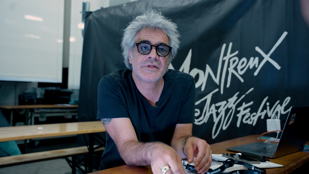 Zauberer hinter der Bühne: Dieser Mann setzt die Montreux-Konzerte perfekt ins Bild