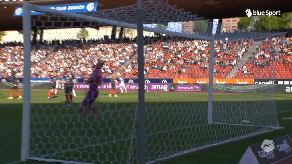 Bojang prüft Kapino ein erstes Mal