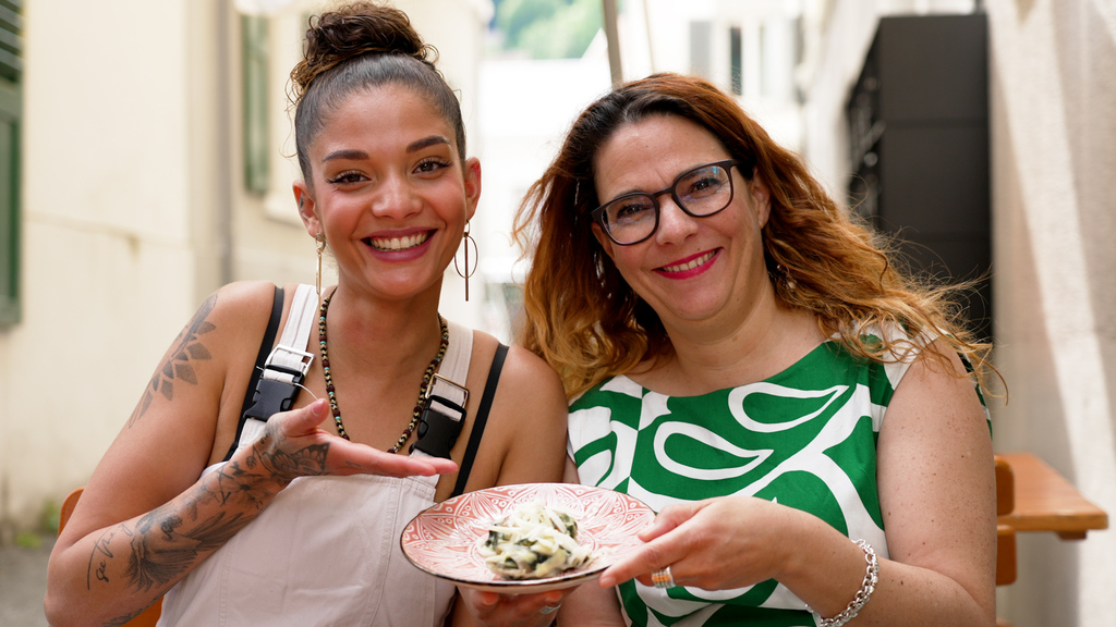 Bachelorette Yara Buol kocht mit blue News ihre berühmten Capuns