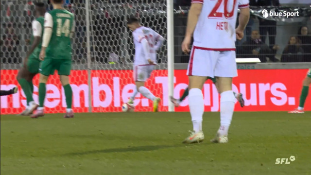 Wie ging der nicht rein? Sions Nivokazi lässt Mega-Chance liegen!