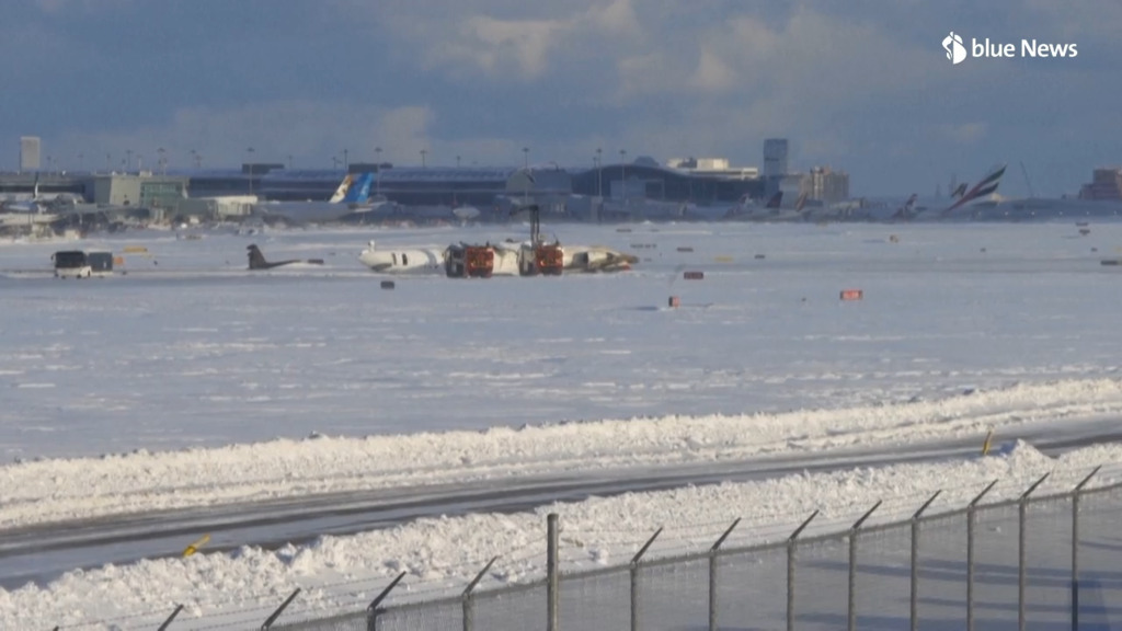 Canada: un avion se retourne à l'atterrissage, 18 blessés