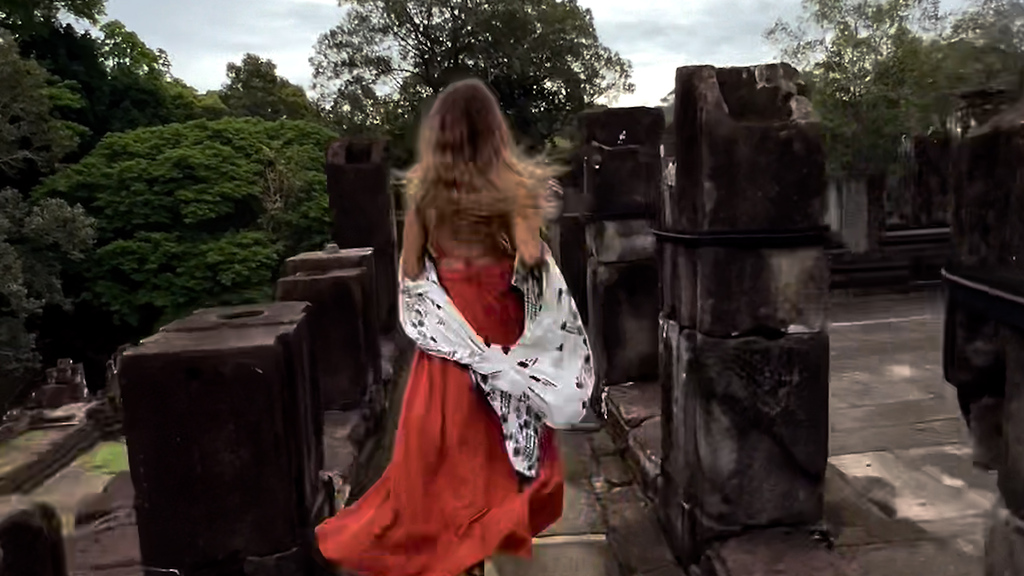 Gefährlicher TikTok-Trend: Influencer spielen Handyspiel in Tempelanlage nach – Experten verärgert