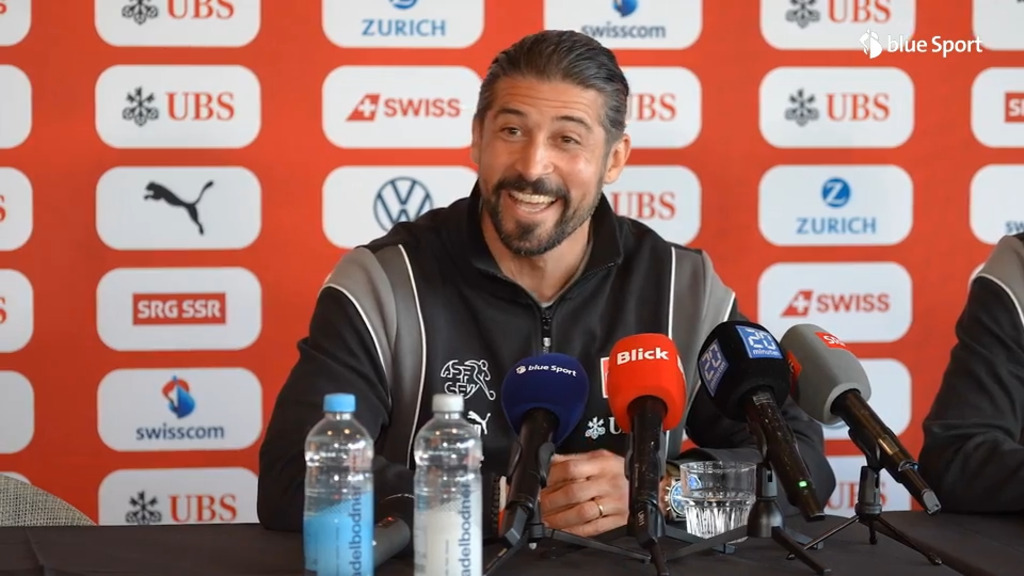 Die Nati-Neulinge Sanches und Schmidt singen – Callà will lieber spendieren