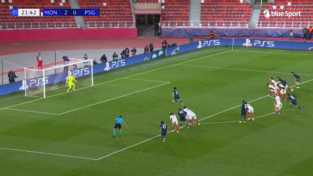 Köhn hält Penalty gegen PSG-Star Vitinha