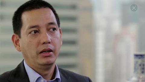 Bank BTPN - Customer Success Story (Karim Siregar - Director)