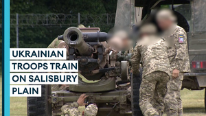 British troops train Ukrainian soldiers on Salisbury Plain