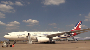 Newly-Painted Voyager Lands At RAF Brize Norton