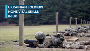 Ukrainian soldiers take on close quarter combat drills in the UK 