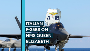 Italian F-35s land on HMS Queen Elizabeth
