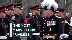 Alastair Bruce bows out with gun salute at Edinburgh Castle