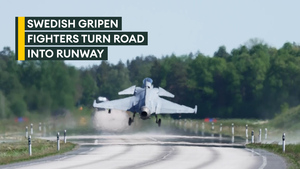 Road becomes runway for Swedish Air Force Gripens