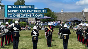 Royal Marines musicians' poignant performance for bandmate at hospice
