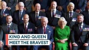 Victoria and George Cross holders get a royal reception