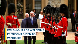 Welsh Guards welcome Biden with US national anthem during King Charles visit