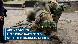 Ukrainian medics learn lifesaving battlefield skills from British Army