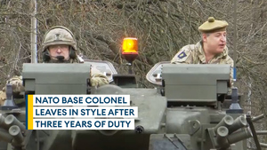Colonel leaves in style after finishing his duties in Sennelager 