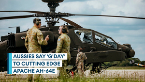British Army show Australian counterparts around their AH-64E Apache fleet