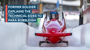 How does former soldier Corie Mapp drive a para bobsleigh?