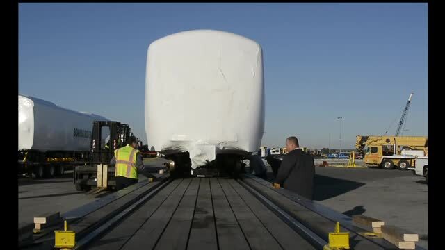 Höegh Autoliners - Loading trains with Höegh Bridges, Video