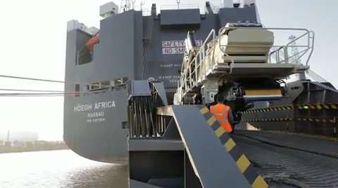 Höegh Autoliners - Loading a variety of cargo, Video