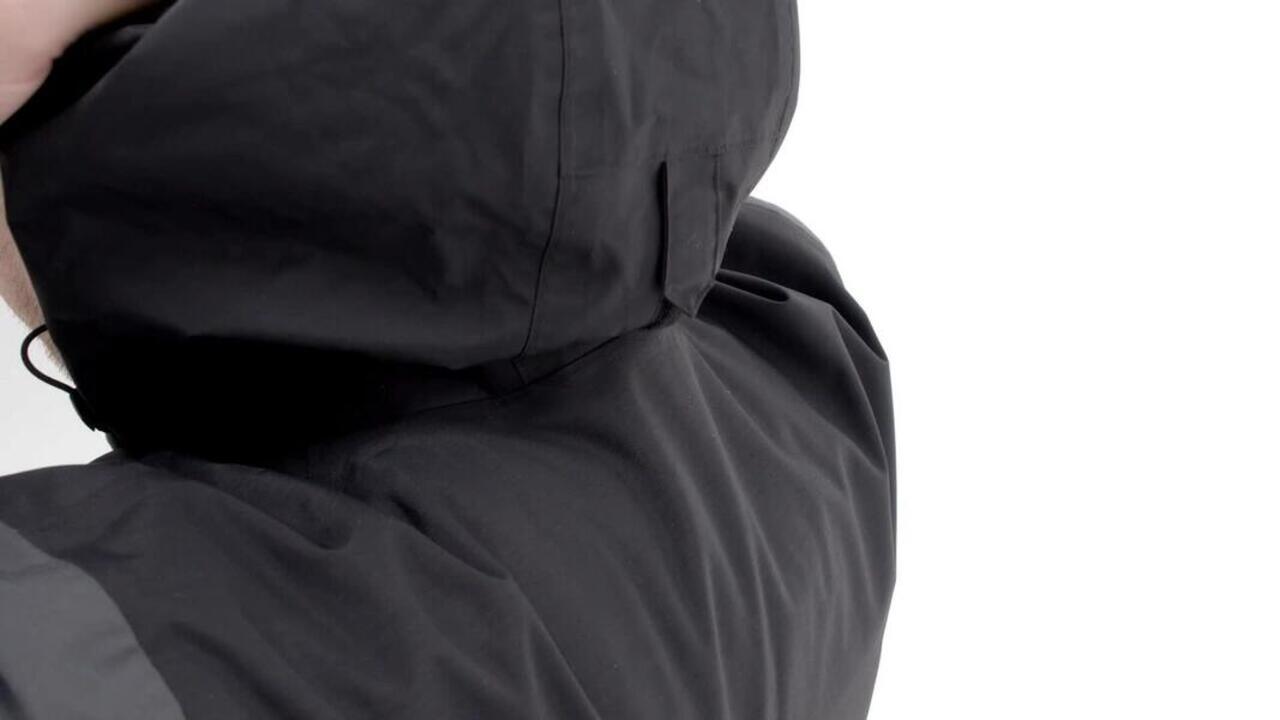 Men’s 3-in-1 waterproof hiking jacket - SH100 0°C Grey - Video 2