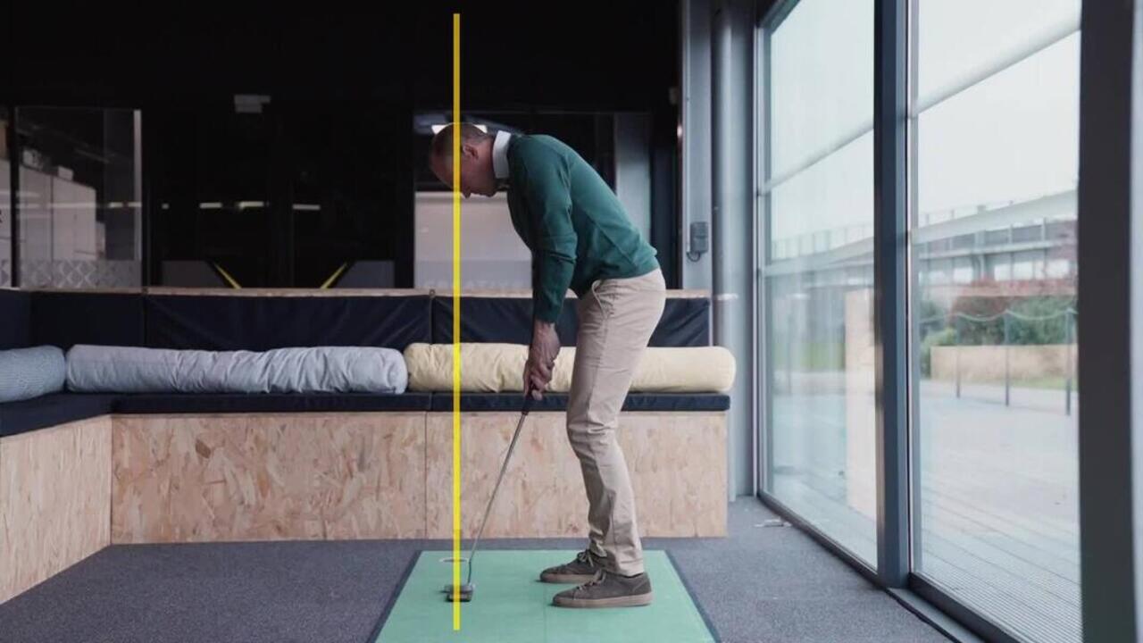 Golf Mallet Putter RH Face Balanced (Suitable For Straight Putting Strokes) - Video 2