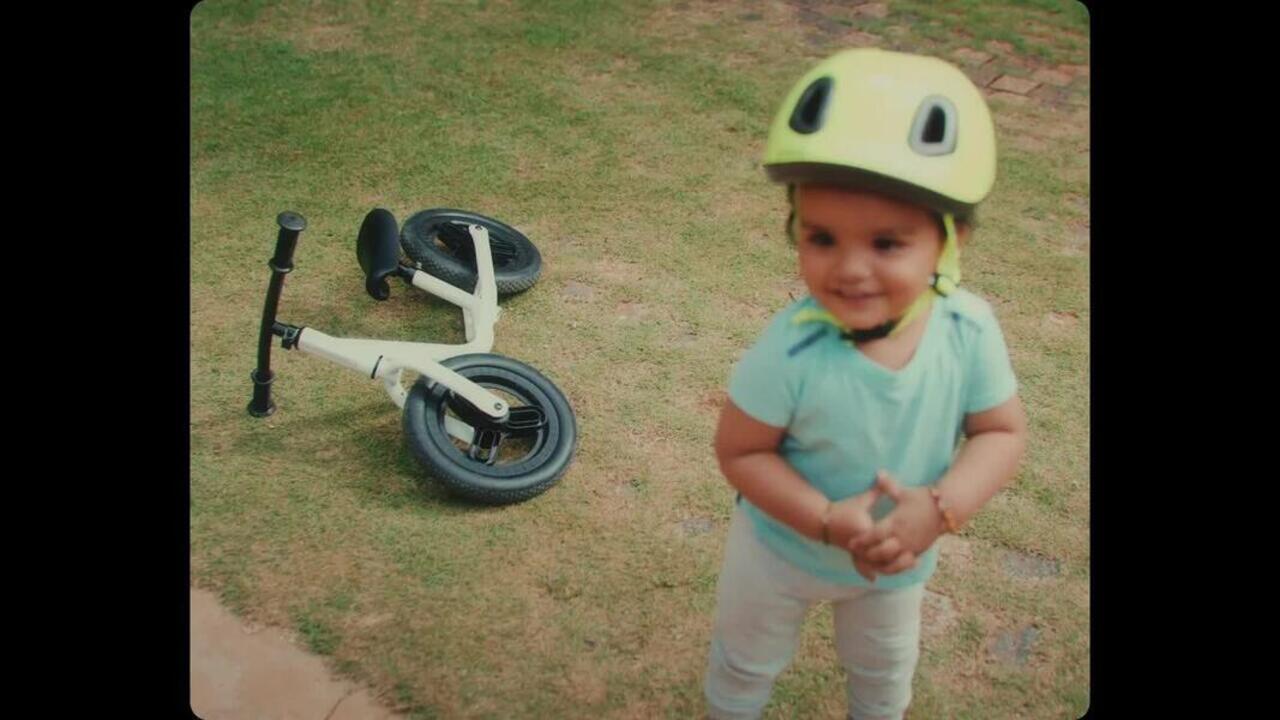 Kids Balance Bike Runride 100 (10inch) - Video 2