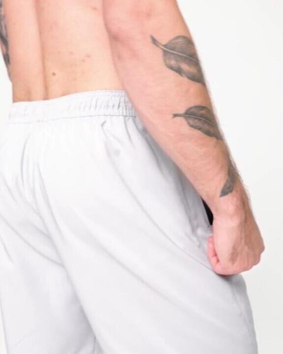 Men's Breathable Fitness Shorts with Zipped Pockets - Pearl Grey - Video 2