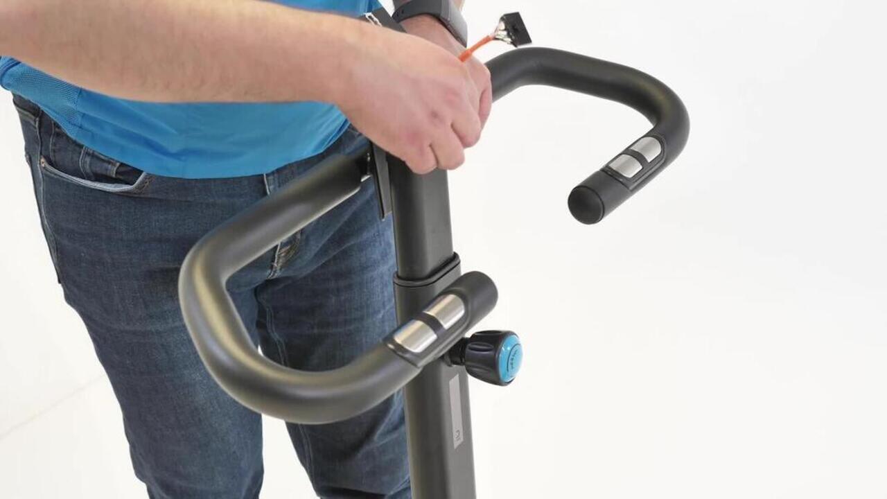 Exercise Bike EB520, Self Powered, 6kg Flywheel, Smart, 15 Levels, Max 130kg - Video 2