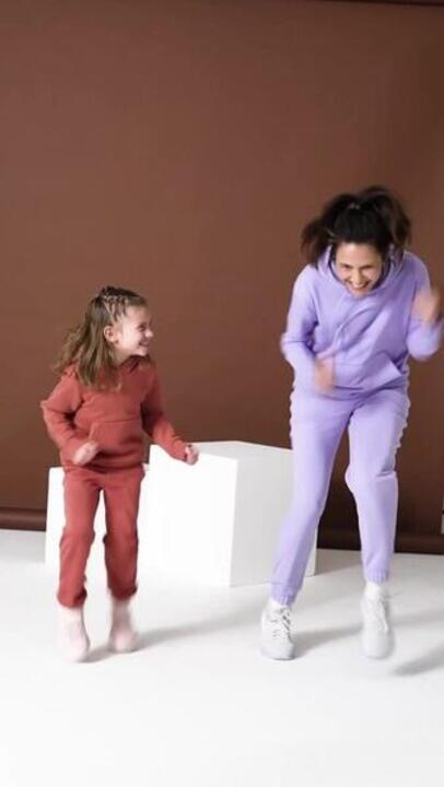 Women's Trackpant Jogger 500 For Gym- Purple - Video 2