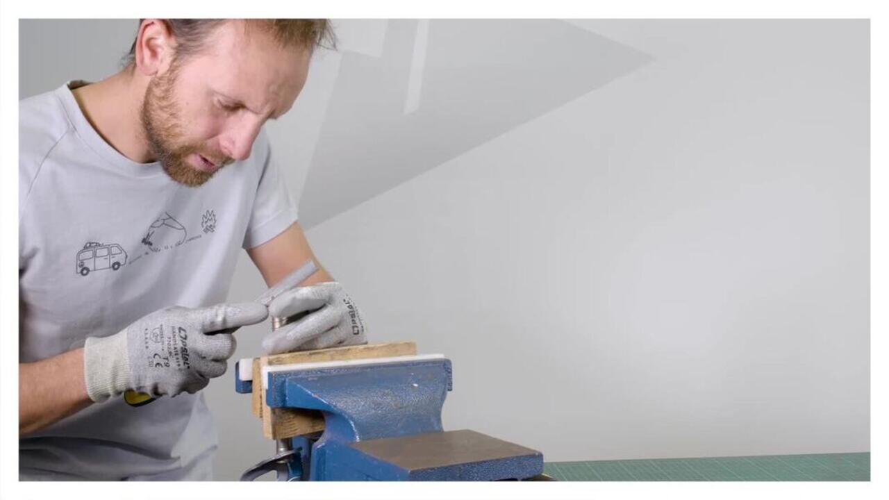 ICE SCREW 16 CM - Video 2