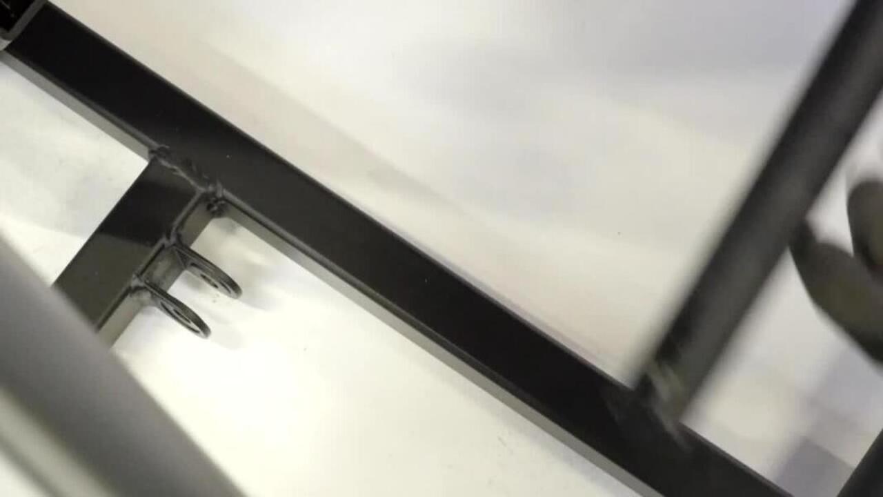 Locking Bar - Video 2