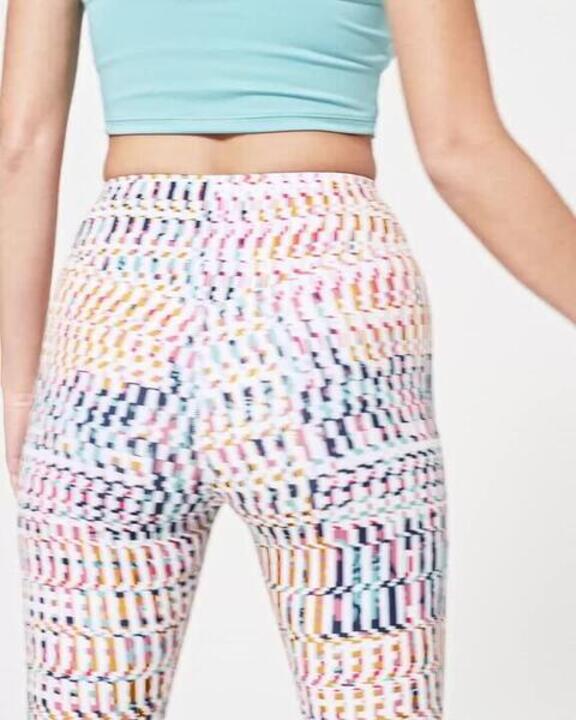 Women's High-Waisted Fitness Cardio Leggings - Print - Video 2