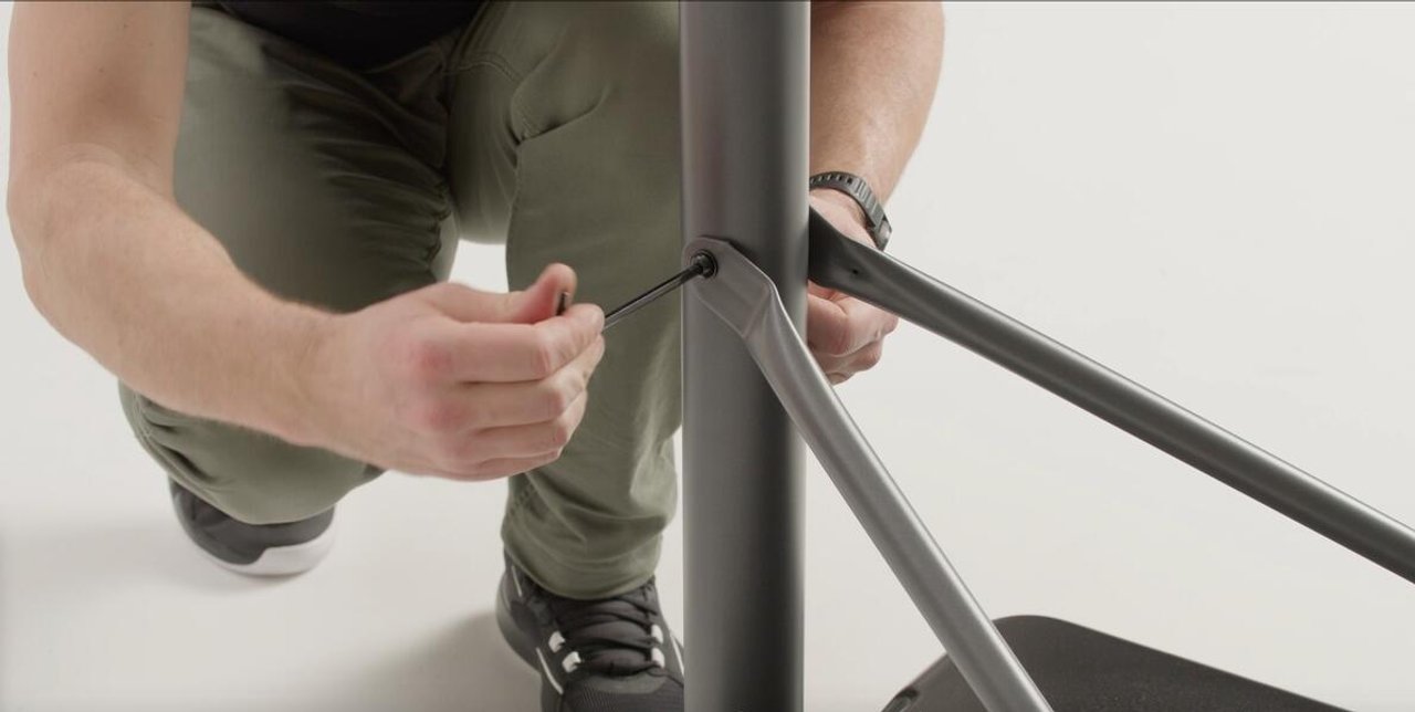 Basketball hoop, adjustable from 2.20 m to 3.05 m, heavy-duty, Training - Video 2