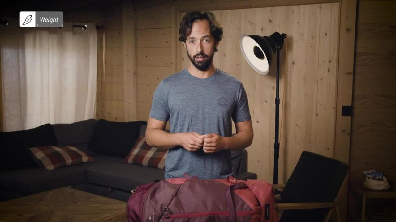 Travel Backpack 500 Oraganizer 40L Black - Video 2