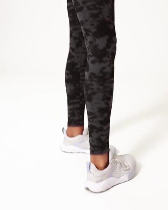 Women's Cotton Fitness Leggings - Black - Video 2