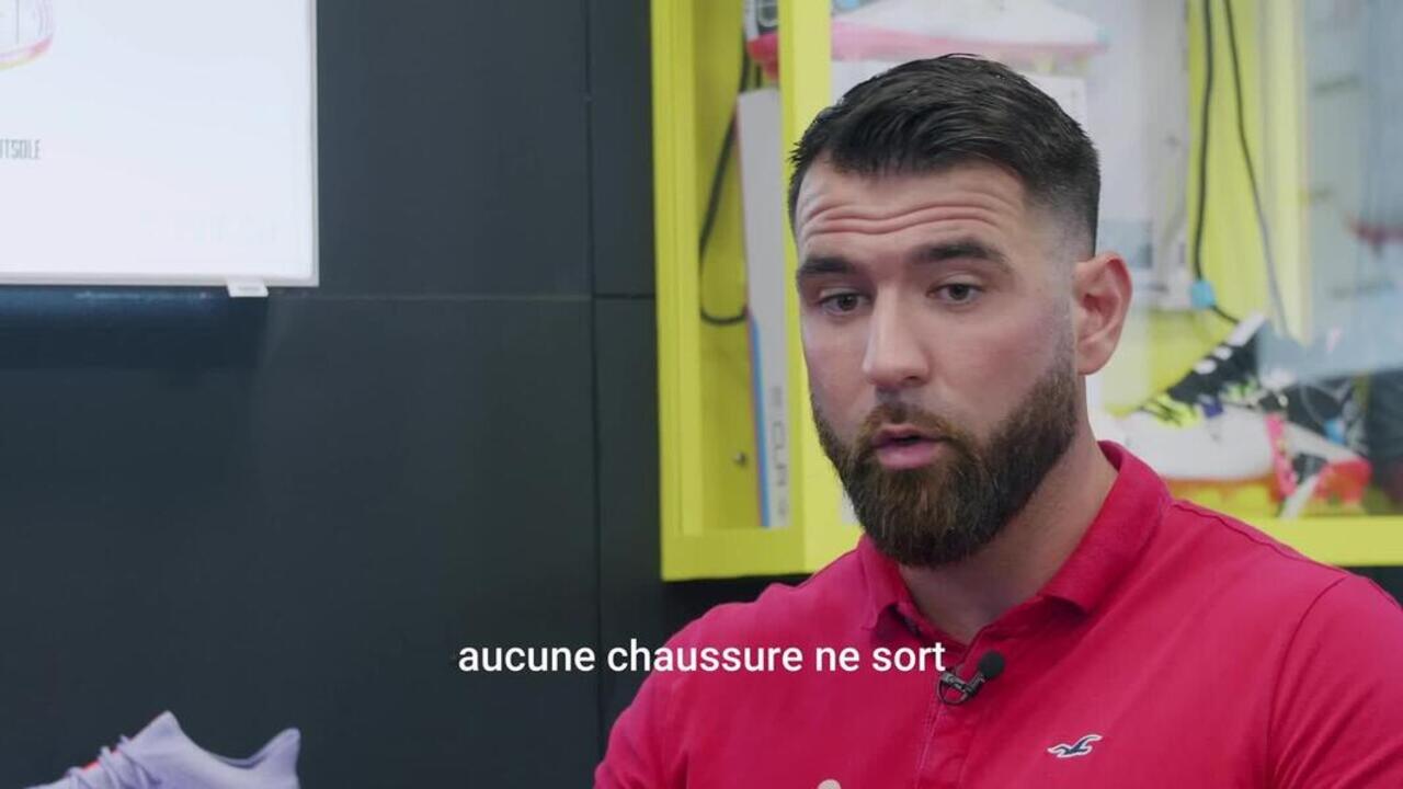 Men Football Shoes for Turf Essential 100 - Black - Video 2