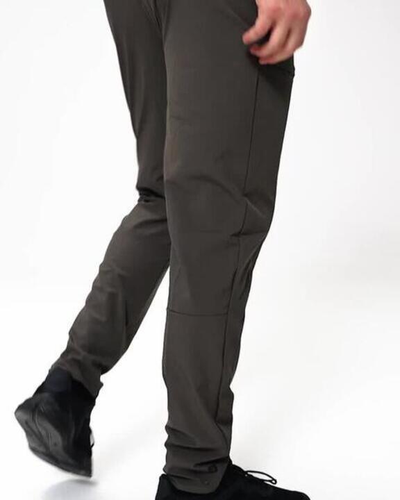 Men Gym Trackpant Convertible, Jog Fit, Quick Dry, Zip Pockets, 500 - Khaki - Video 2