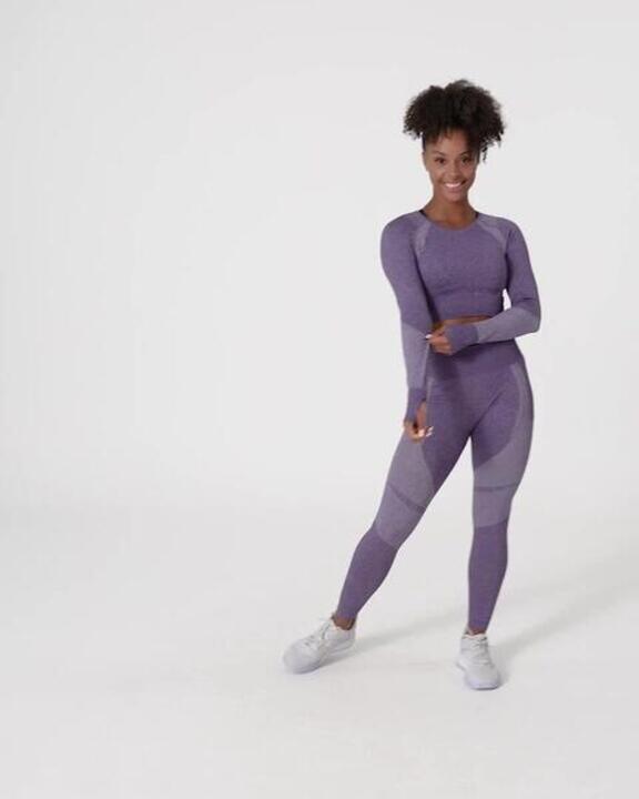 Long-Sleeved Cropped Seamless Fitness T-Shirt - Aubergine Purple - Video 2