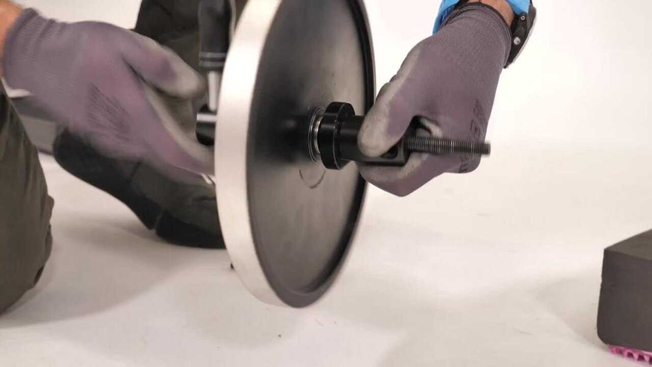 TS100 FLYWHEEL BEARING - Video 2